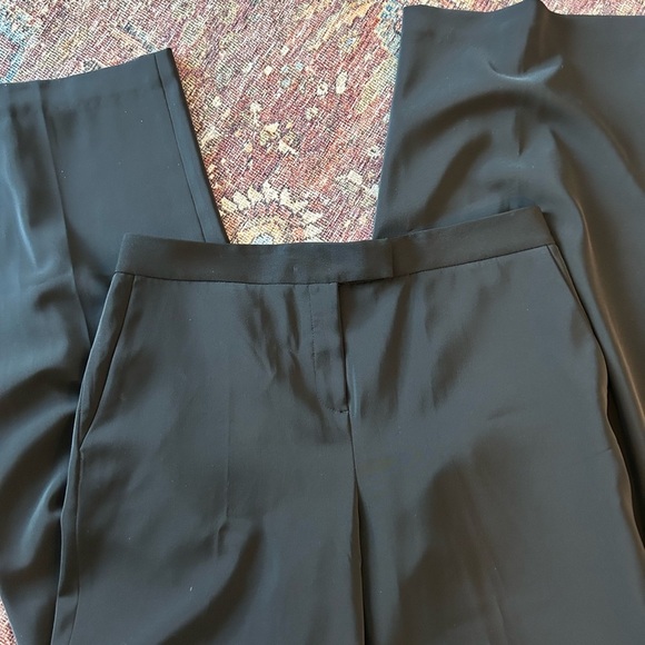 Coldwater Creek Women’s Black Trousers
Size 8 - Picture 3 of 5